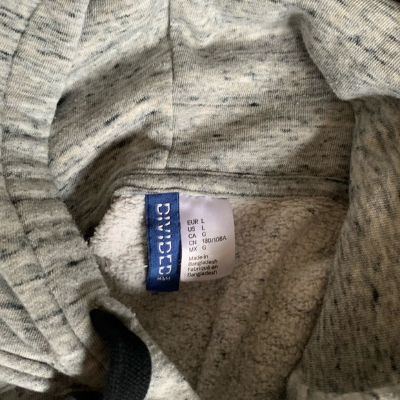 H&M men’s sweater - Picture 3 of 3